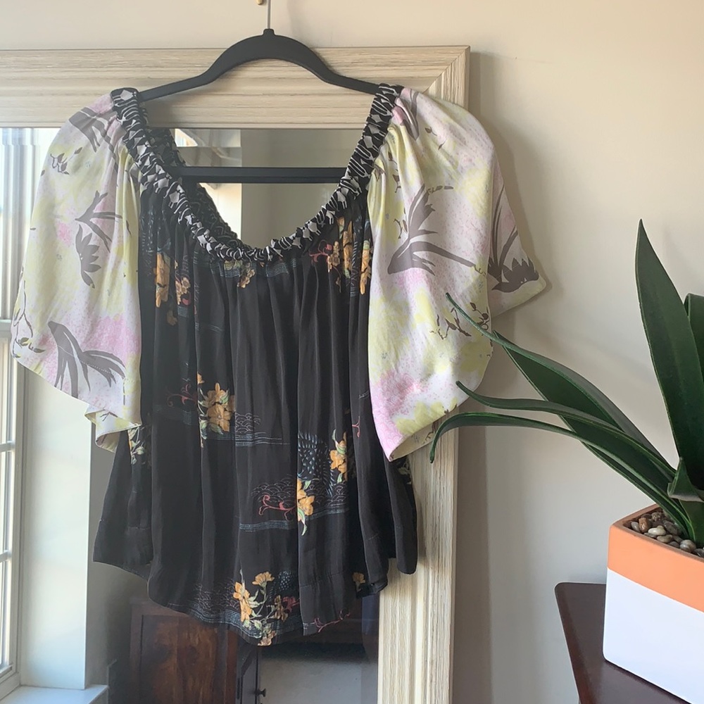 FREE PEOPLE silky off the shoulder top (small) ✨